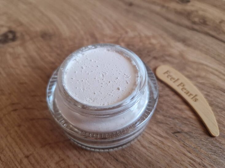 Perlový prášek FeelPearls 100_ Pure Pearl Powder - 03